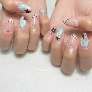 ネイル 🐈‍⬛ Minamiのネイルデザイン