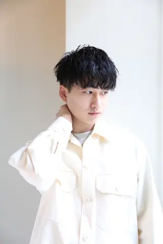 ショート パーマ メンズ CYAN.所属・山口 陸のヘアスタイル