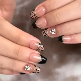 ネイル nail salon LIFE2nd所属・be' Yuhiのネイルデザイン