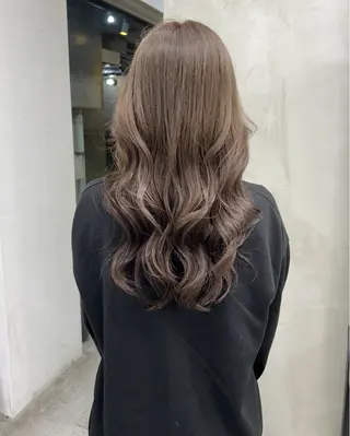 ロング カラー 🫐寒色系カラー 🫐ヤマナカリリカのヘアスタイル