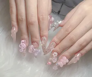 ネイル -ému- k.oのネイルデザイン