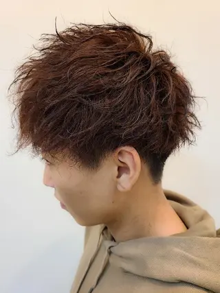 ショート メンズ カラー パーマ FREEX所属・特殊パーマ 片山恭兵のヘアスタイル