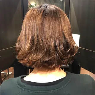 ミディアム ナカジマ ハルカのヘアスタイル