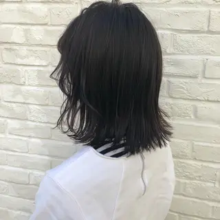 カラー ニシオカ タクヤのヘアスタイル