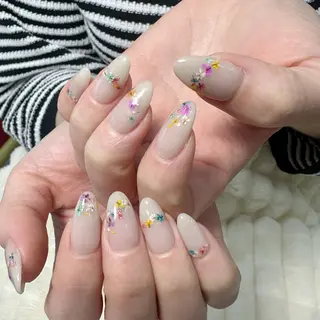 ネイル UM Nail Salonのネイルデザイン
