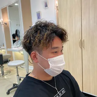 メンズ メンズ特化型美容師 栗山勇人のヘアスタイル