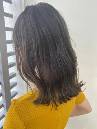 ミディアム カラー 韓国ヘア顔周りカット 艶髪ベージュtamaのヘアスタイル