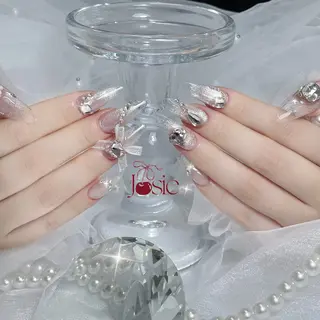 ネイル YURI NAILのネイルデザイン