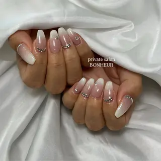 ネイル BONHEUR Annaのネイルデザイン