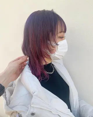 ミディアム ブリーチ/ウルフ ハッシュカット/石山のヘアスタイル