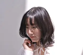 ミディアム 樋口 千尋のヘアスタイル