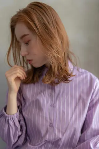 ミディアム カラー 🉐レイヤー/塩見 弘樹🉐渋谷のヘアスタイル