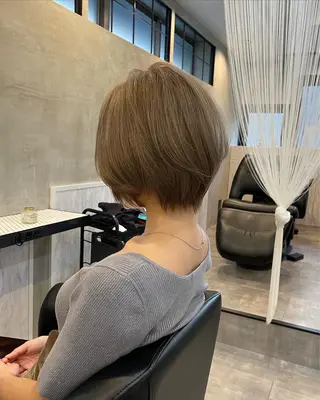 ショート 🌹ハッシュカット、 レイヤー韓国ヘア🌹のヘアスタイル