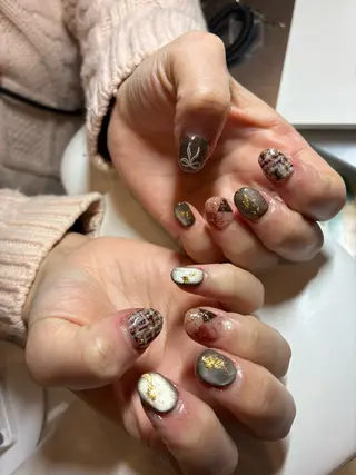 ネイル レナークイスト 太田のネイルデザイン