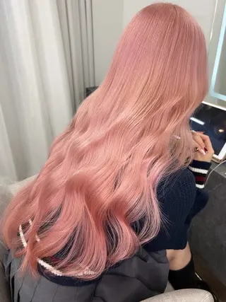 ロング カラー MARQUEE所属・Ayame / ハイトーンカラーのヘアスタイル