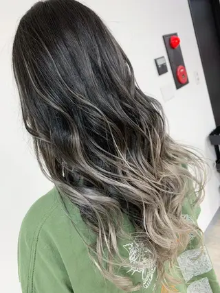 ロング 🥇近藤 恭輔🥇 Recharme新保のヘアスタイル