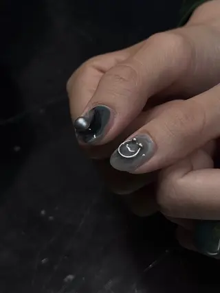 ネイル Be Colorful 新宿店所属・岩井 柚樹のネイルデザイン