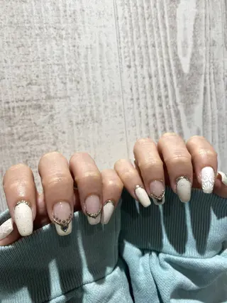 ネイル 13日3980円‼️ マグもデザインも◎のネイルデザイン