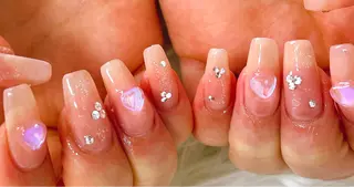 ネイル celica所属・松田 由真のネイルデザイン