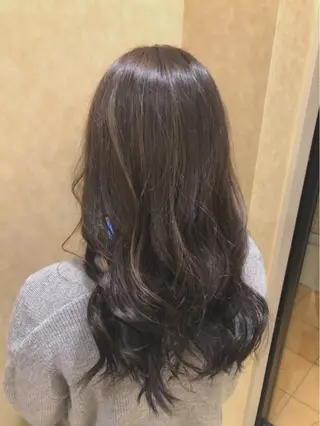 ロング カワサキ ヒナコのヘアスタイル