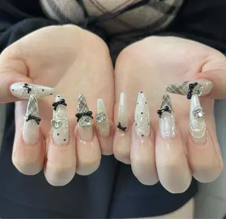 ネイル Queen Nail 柏店　クイーンネイルのネイルデザイン