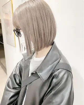 ショート カラー i.osaka所属・たつ/レイヤーカット 顔周り/髪質改善のヘアスタイル