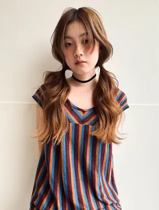 ロング 🍎デザインカラー /カエデ🍎のヘアスタイル