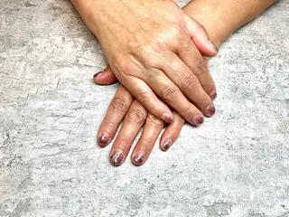 ネイル 岸本 郁美のネイルデザイン