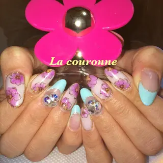 ネイル Lacouronne NATSUMIのネイルデザイン