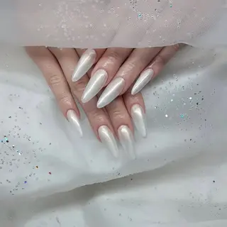 ネイル 金井 奈々のネイルデザイン