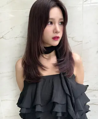 ロング ヘアアレンジ ORO 宝塚店所属・大月 夏歩のヘアスタイル
