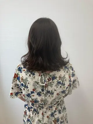 ミディアム カラー 星野 美沙のヘアスタイル