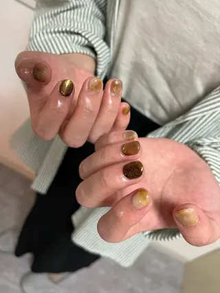 ネイル une／YUKINA 🫧大人nuanceのネイルデザイン