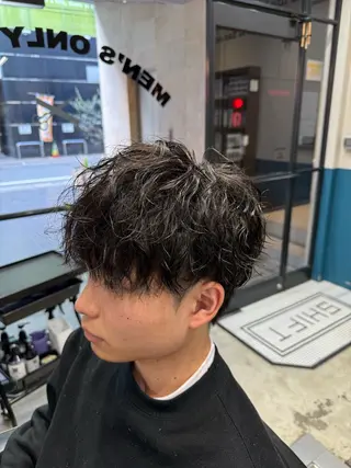 ミディアム パーマ メンズ メンズカット、パーマ 特化美容師🌀/高田のヘアスタイル
