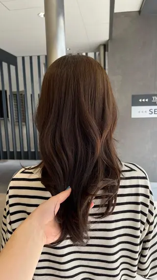 カラー 服部 沙弥佳のヘアスタイル