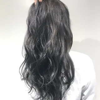 ロング カラー ヘアアレンジ Zina渋谷エリア マネージャShionのヘアスタイル