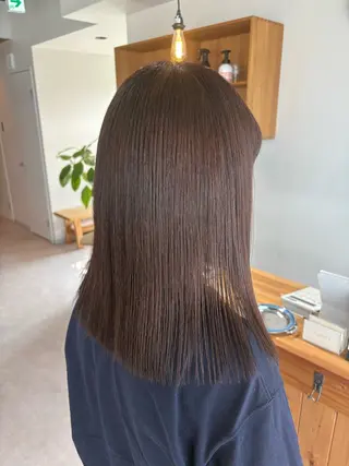 カラー aina / n.w.hのヘアスタイル