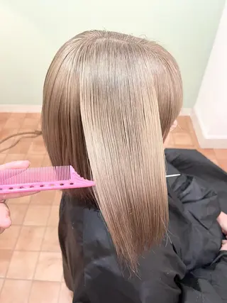 ミディアム カラー 🩷当日予約も大歓迎 🩷のヘアスタイル