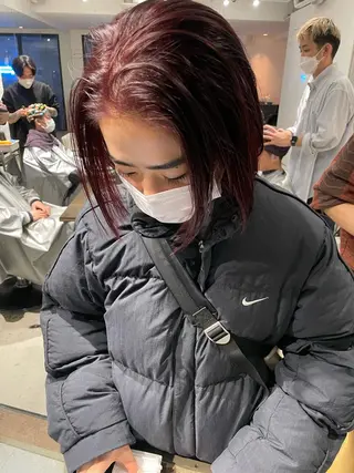 ショート カラー スパイラルパーマ 🌐hina⭐️のヘアスタイル