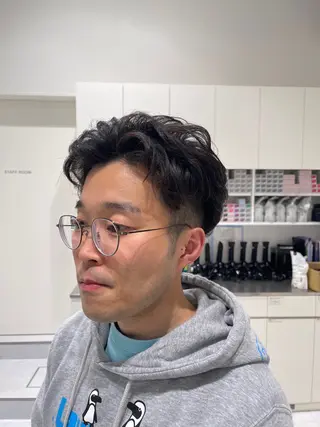 ショート パーマ メンズ 茂木 太郎のヘアスタイル