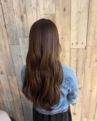 カラー 鈴木 凜のヘアスタイル