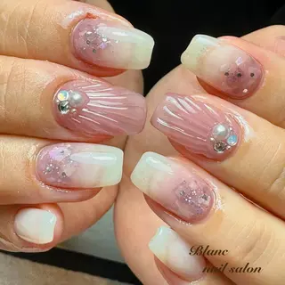 ネイル Blanc ブランのネイルデザイン