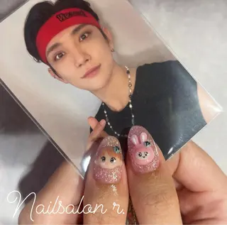 ネイル Nailsalon r.のネイルデザイン