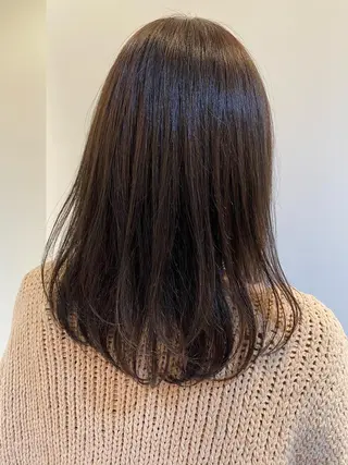 ミディアム カラー Tomoka🐶🌟 似合わせカット✂︎のヘアスタイル