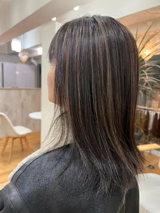 ミディアム カラー 笹江 瑞穂のヘアスタイル