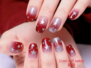 ネイル UMI ネイルサロン新宿🎀のネイルデザイン