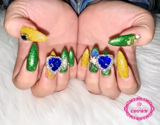 ネイル CROWN プライベートサロンのネイルデザイン