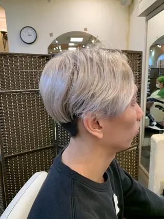 ショート メンズ FACE DECO AVEDA所属・河端 春綺のヘアスタイル