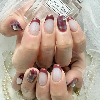 ミディアム Conjunim MAMI🎀✨のネイルデザイン