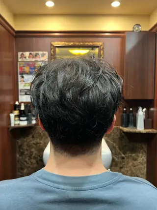 ショート ヒロ銀座バーバーショップ丸の内所属・秋山 琳太のヘアスタイル